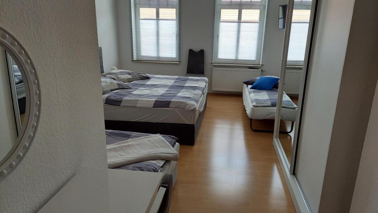 Neu! Ferienwohnung In Erfurt Bagian luar foto
