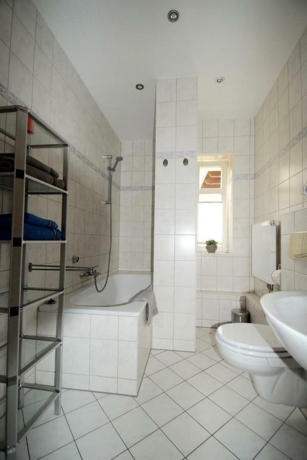 Neu! Ferienwohnung In Erfurt Bagian luar foto