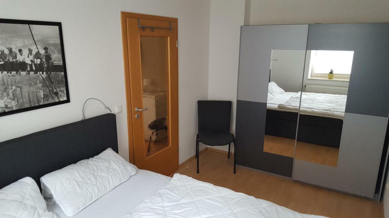 Neu! Ferienwohnung In Erfurt Bagian luar foto
